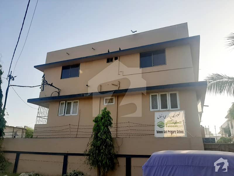 پی ای سی ایچ ایس بلاک 6 پی ای سی ایچ ایس جمشید ٹاؤن کراچی میں 12 کمروں کا 1.3 کنال مکان 7 کروڑ میں برائے فروخت۔