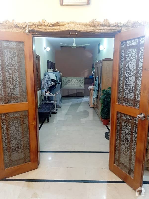 2nd Floor Portion For Sale In Emarket Block 6 Pechs PECHS Block 6