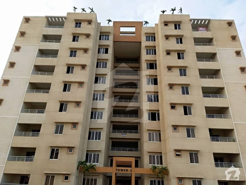 نیوی ہاؤسنگ سکیم کارساز کراچی میں 5 کمروں کا 1 کنال مکان 7.5 کروڑ میں برائے فروخت۔