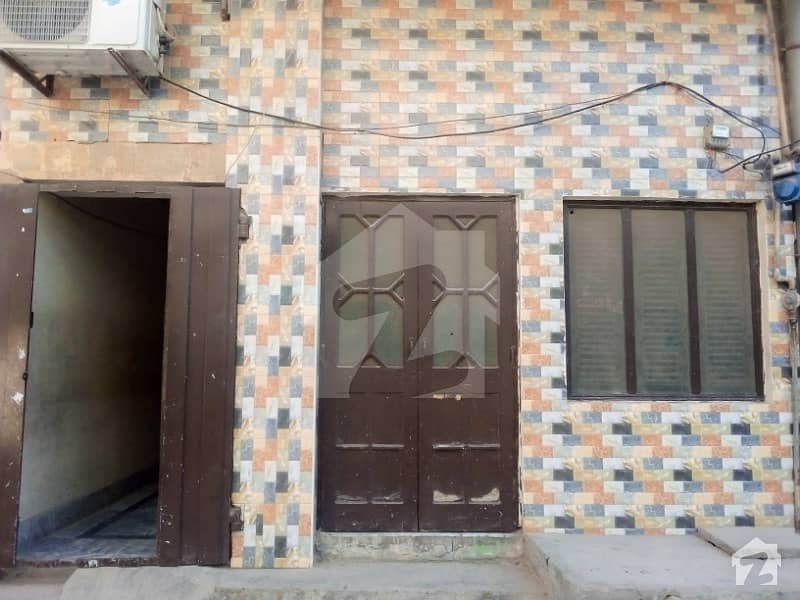 اقبال ٹاؤن فیصل آباد میں 5 کمروں کا 3 مرلہ مکان 52 لاکھ میں برائے فروخت۔