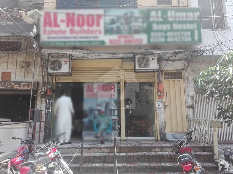 مسلم ٹاؤن لاہور میں 2 کمروں کا 3 مرلہ فلیٹ 25 ہزار میں کرایہ پر دستیاب ہے۔
