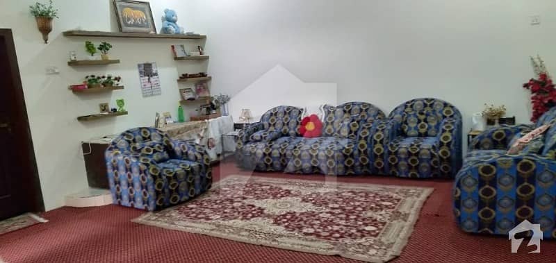 علی ماڈل ٹاؤن پشاور میں 4 کمروں کا 10 مرلہ مکان 1.25 کروڑ میں برائے فروخت۔