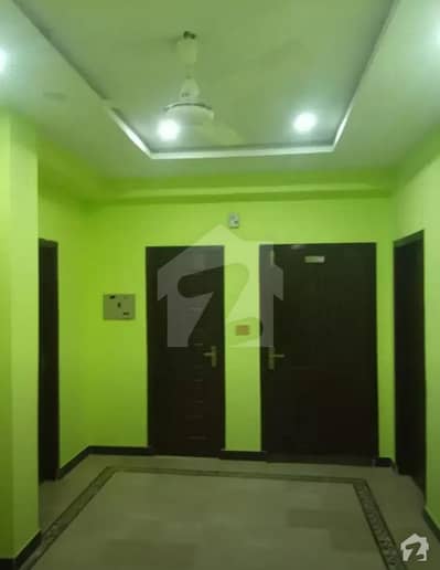 سوان گارڈن ۔ بلاک بی سوان گارڈن اسلام آباد میں 2 کمروں کا 4 مرلہ فلیٹ 18 ہزار میں کرایہ پر دستیاب ہے۔