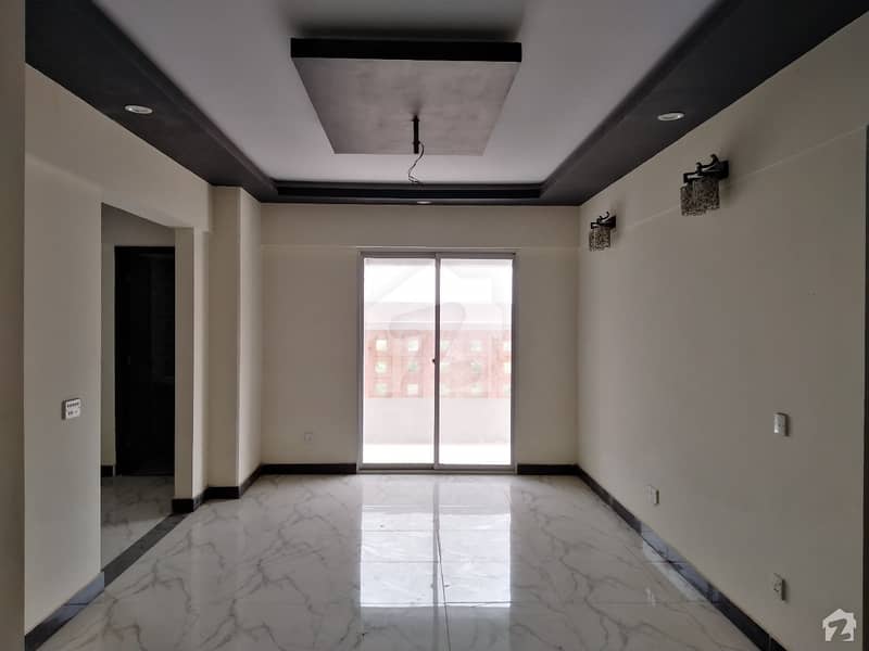 گرے نور ٹاور اینڈ شاپنگ مال گلشنِ اقبال ٹاؤن کراچی میں 3 کمروں کا 8 مرلہ فلیٹ 1.65 کروڑ میں برائے فروخت۔