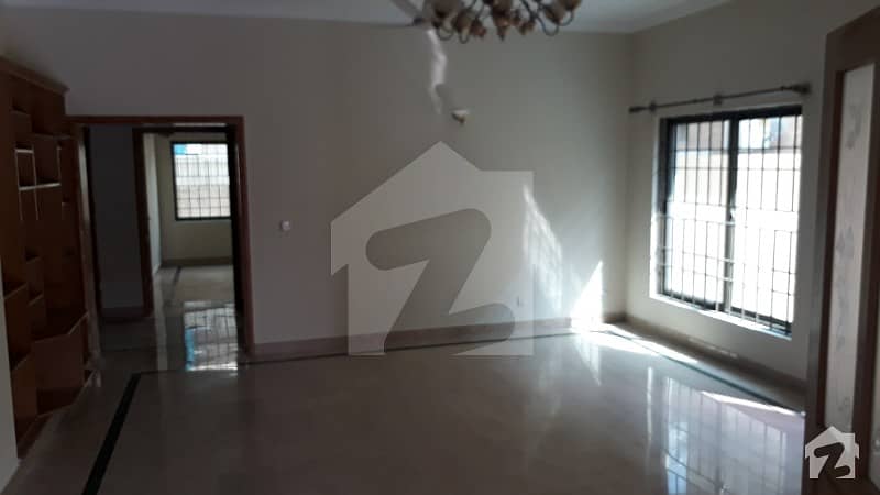 500syd Beautiful Upper Portion For Rent In F11 Islamabad  3 Beds With 3attached Bath