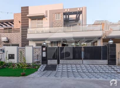 10 Marla Designer Bungalow For Sale In Dha Defence 10 Marla Designer Bungalow For Sale In Dha Defence
