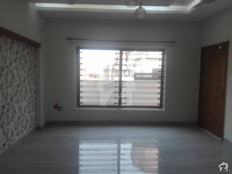 6 Marla Lower Portion Available For Rent In Gulraiz Housing Scheme