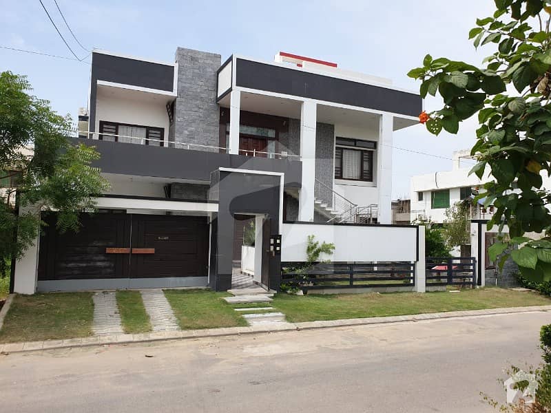550 Yards Bungalow Available For Sale In Malir Cantt Malir Cantonment, Cantt, Karachi ID25053495