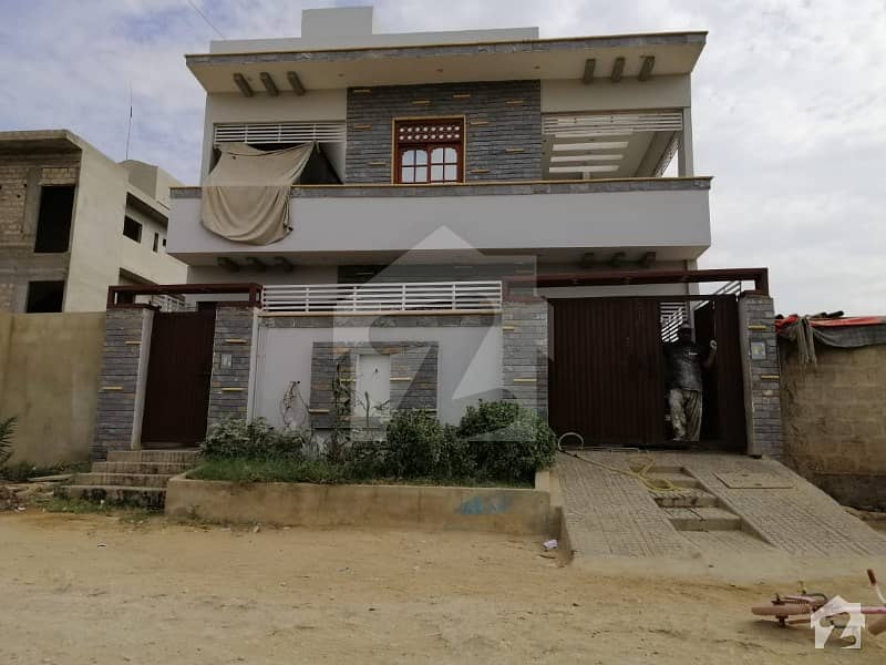 Gulistan-E-Jauhar House Sized 5400  Square Feet