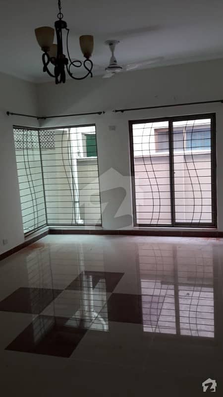 4 Bed SD House Like New Condition In Askari 11