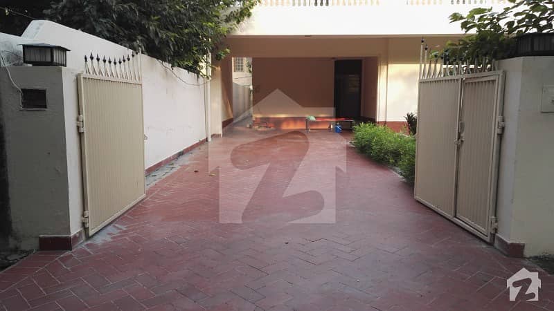 24 Marla House For Rent Very Best Location Excellent Condition Reasonable Rent