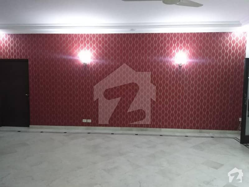 10 Marla Upper Portion Available for rent 10 Marla Upper Portion Available for rent