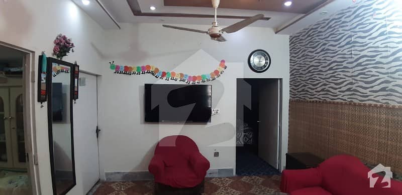 گلشنِ راوی لاہور میں 4 کمروں کا 7 مرلہ مکان 1.8 کروڑ میں برائے فروخت۔