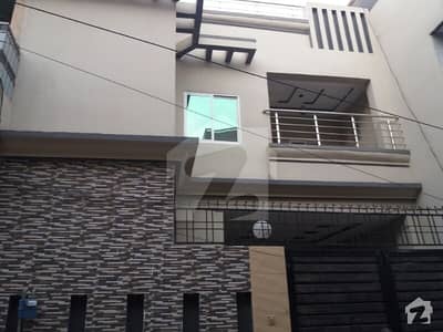 آفیسرز گارڈن کالونی ورسک روڈ پشاور میں 6 کمروں کا 5 مرلہ مکان 1.45 کروڑ میں برائے فروخت۔ آفیسرز گارڈن کالونی ورسک روڈ پشاور میں 6 کمروں کا 5 مرلہ مکان 1.45 کروڑ میں برائے فروخت۔