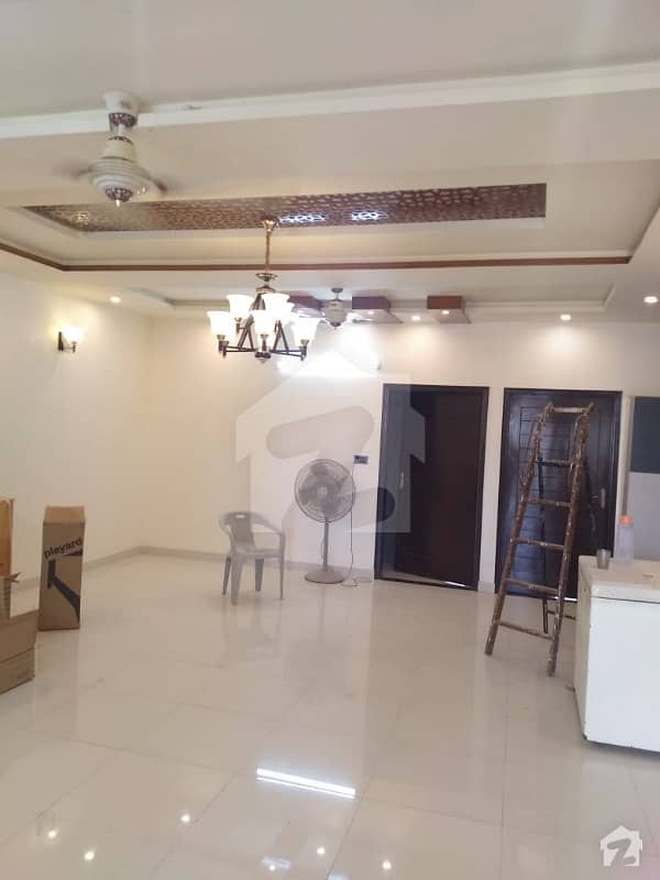 Out Class Location 233 Sy 2nd Floor Portion With Roof  For Sale