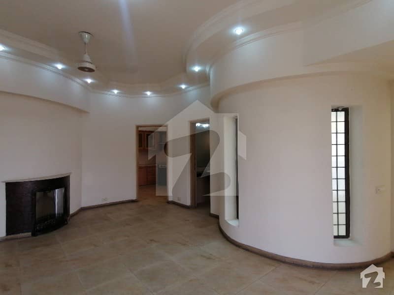 DHA 1 Kanal Wonderful Upper Portion With Separate Gate For Rent In Phase 4 DHA 1 Kanal Wonderful Upper Portion With Separate Gate For Rent In Phase 4