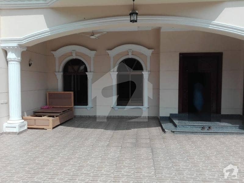 Sui Gas 2 Kanal Luxury House 6 Bed For Rent At Prime Location