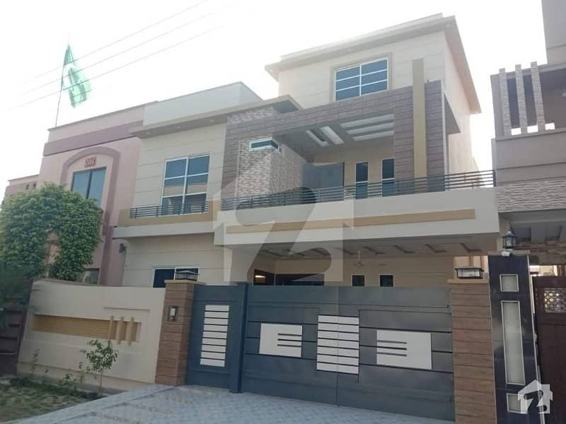 10 Marla Brand New House Is Available For Sale In Canal View Housing Gujranwala