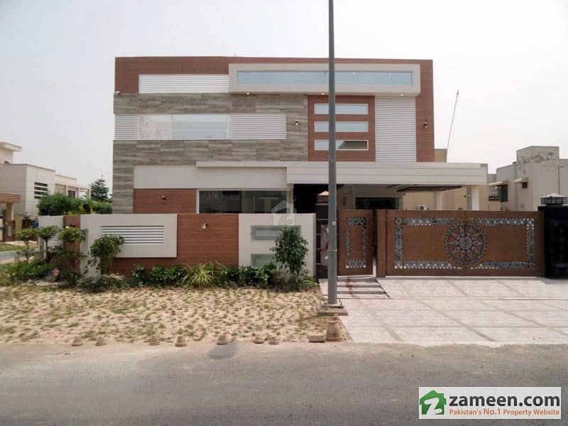 Corner Double Unit House Is Available For Sale