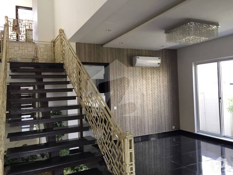 1 Kanal Luxurious Bungalow Available For Rent In Dha Phase 3 Block Z