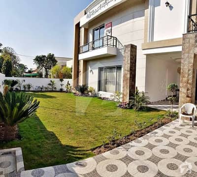 1 Kanal Luxurious Bungalow Available For Rent In Dha Phase 3 Block X 1 Kanal Luxurious Bungalow Available For Rent In Dha Phase 3 Block X