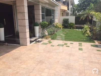 1 Kanal Luxurious Bungalow Available For Rent In Dha Phase 4 Block FF 1 Kanal Luxurious Bungalow Available For Rent In Dha Phase 4 Block FF