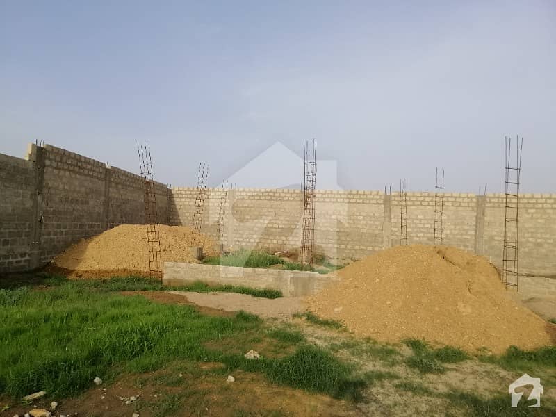 Farmhouses Scheme 45 karachi  RCC  construction    with water connectiona and electricity