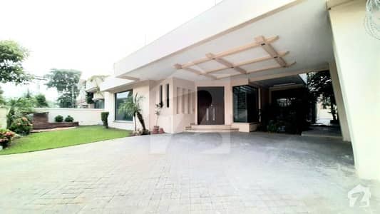 One Kanal Slightly Use Modern Bungalow Gift For Phase 4 Lovers Must Once Visit One Kanal Slightly Use Modern Bungalow Gift For Phase 4 Lovers Must Once Visit