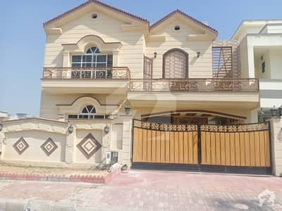 Its Very Prime Location Double Story 5 Bed Brand New House With Solid Land Its Very Prime Location Double Story 5 Bed Brand New House With Solid Land