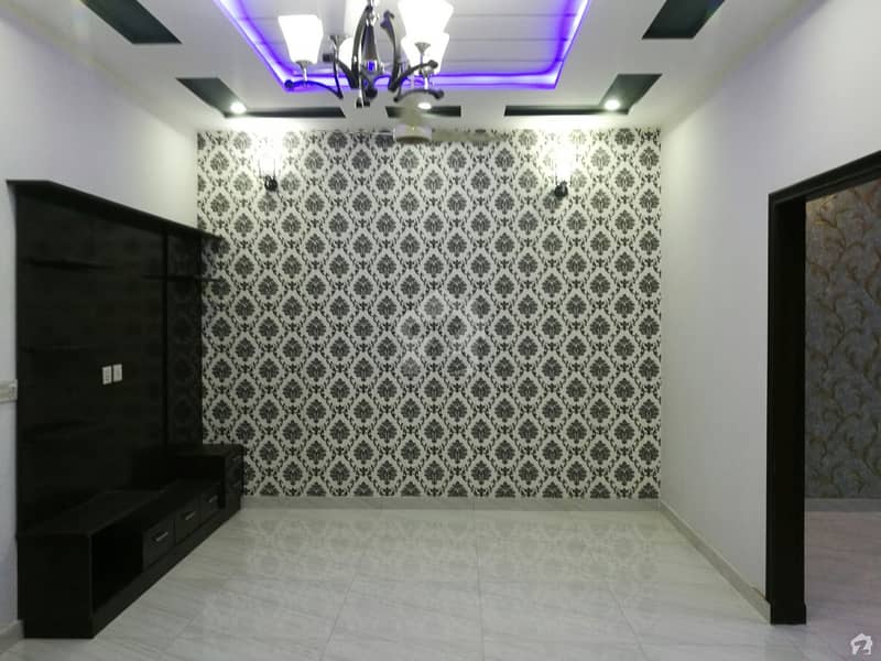 5 Marla House In College Road Is Best Option