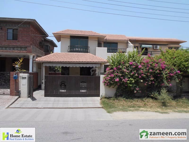 15 Marla Spanish Villas With Basement - Approximately 1 Kanal Owner Needy