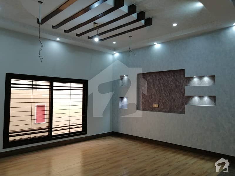 Brand New 300 Sq Yd Luxury House For Sale In VIP Block