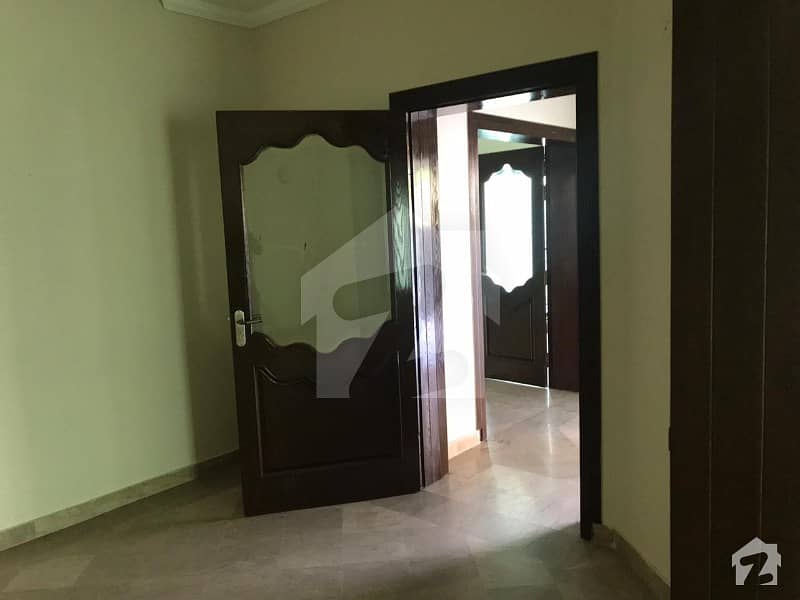 Al Habib Property Offers 10 Marla Beautiful Old House For Sale In Dha Lahore Phase 5 Block D