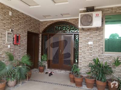 ورسک روڈ پشاور میں 6 کمروں کا 7 مرلہ مکان 2.2 کروڑ میں برائے فروخت۔ ورسک روڈ پشاور میں 6 کمروں کا 7 مرلہ مکان 2.2 کروڑ میں برائے فروخت۔