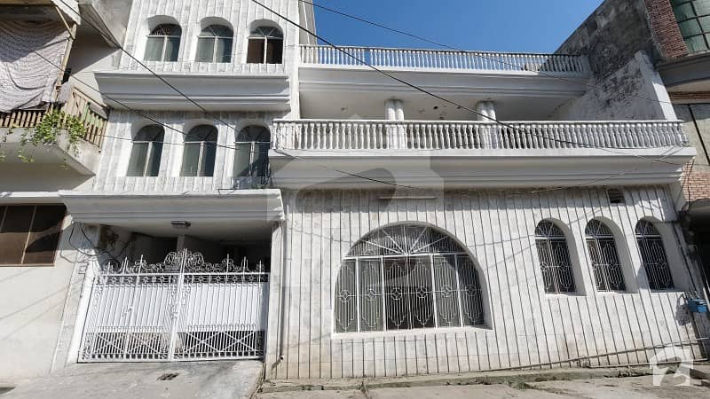 صدر راولپنڈی میں 5 کمروں کا 7 مرلہ مکان 1.6 کروڑ میں برائے فروخت۔
