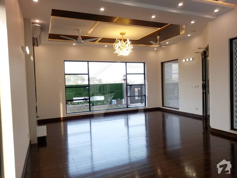 Luxurious Location 3 Kanal Full House With Double Basement Are Available For Sale In Model Town