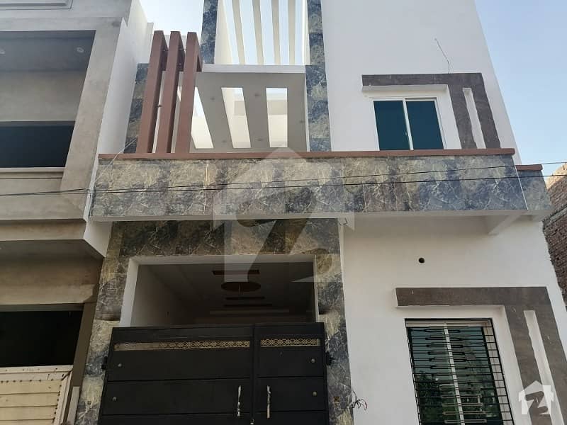 مسلم ٹاؤن فیصل آباد میں 3 کمروں کا 5 مرلہ مکان 95 لاکھ میں برائے فروخت۔