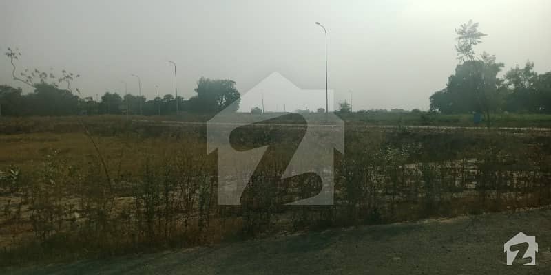 1 Kanal Plot  No 287 For Sale Facing Park Near Main