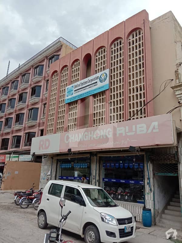 مری روڈ راولپنڈی میں 3 کمروں کا 7 مرلہ دفتر 1.45 کروڑ میں برائے فروخت۔