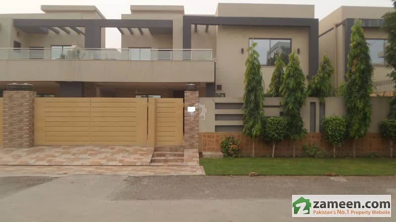 Sweet home brand new constructed 1 canal home for sale in air line society