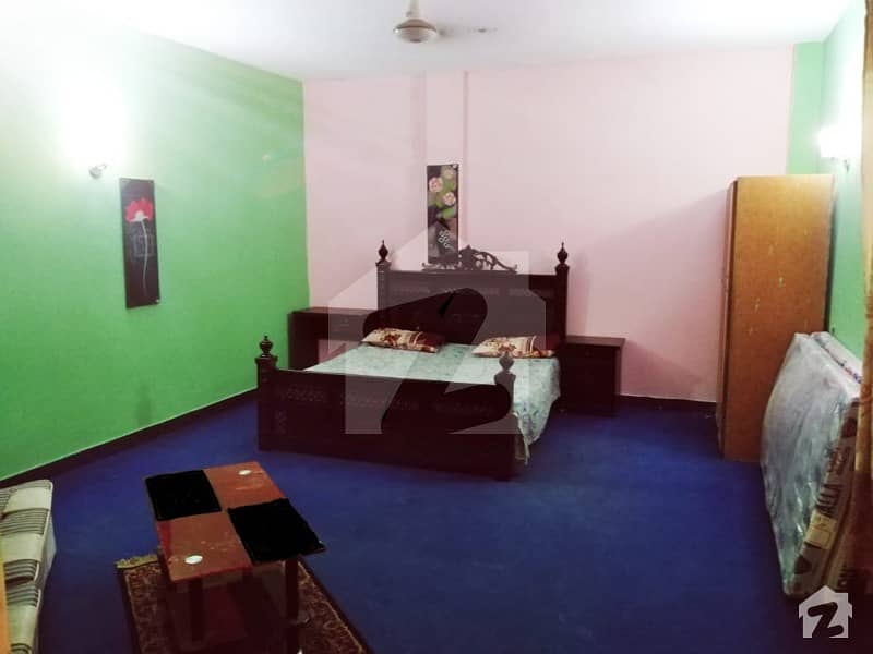 فیصل ٹاؤن ۔ بلاک سی 1 فیصل ٹاؤن لاہور میں 3 کمروں کا 4 مرلہ فلیٹ 70 لاکھ میں برائے فروخت۔