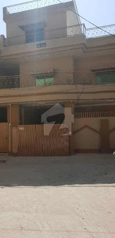 ایئر پورٹ روڈ راولپنڈی میں 10 کمروں کا 6 مرلہ مکان 1.6 کروڑ میں برائے فروخت۔