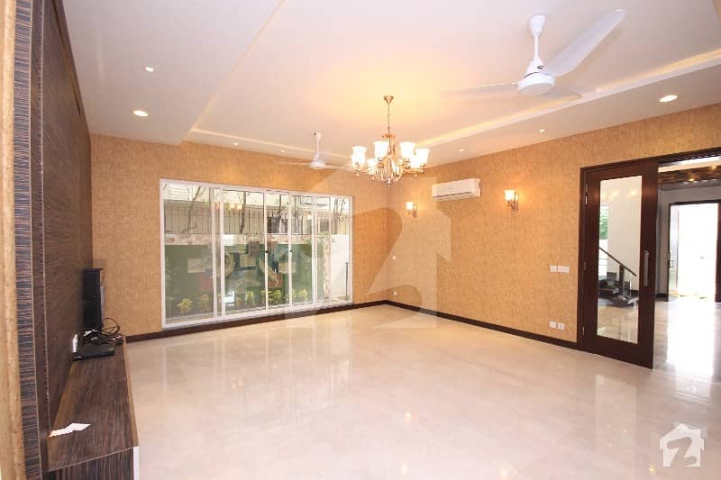 1 Kanal Upper Portion Is Available For Rent In One Of The Most Coveted Areas Of Lahore Park View Phase  8