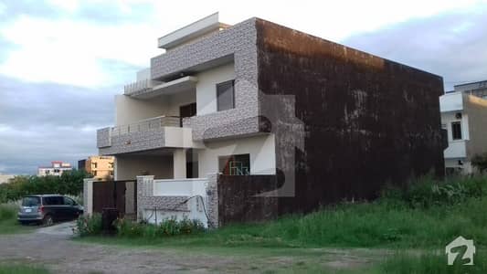 In F-15 House For Sale Sized 2250 Square Feet In F-15 House For Sale Sized 2250 Square Feet