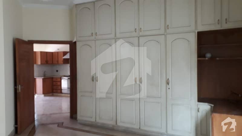 10 Marla Upper Portion For Rent In Dha Phase 4