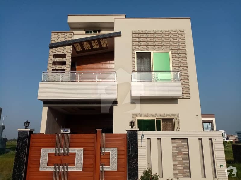 Master City Housing Scheme House Sized 1125  Square Feet For Sale
