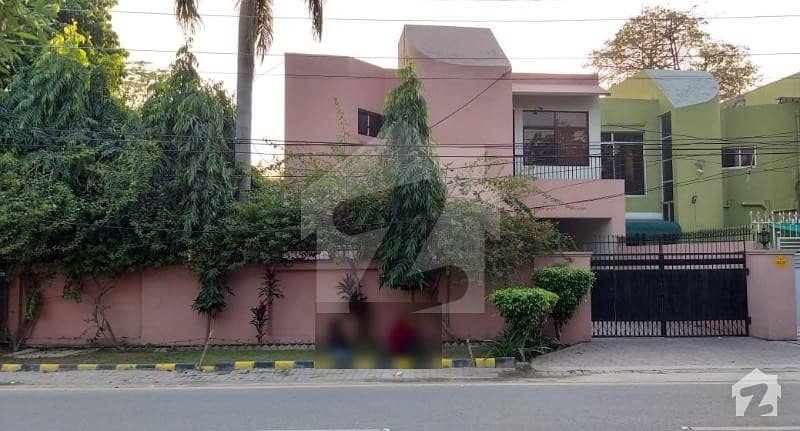 28 Marla Bungalow for Sale in Gulberg 5 Justice Sardar Iqbal Road