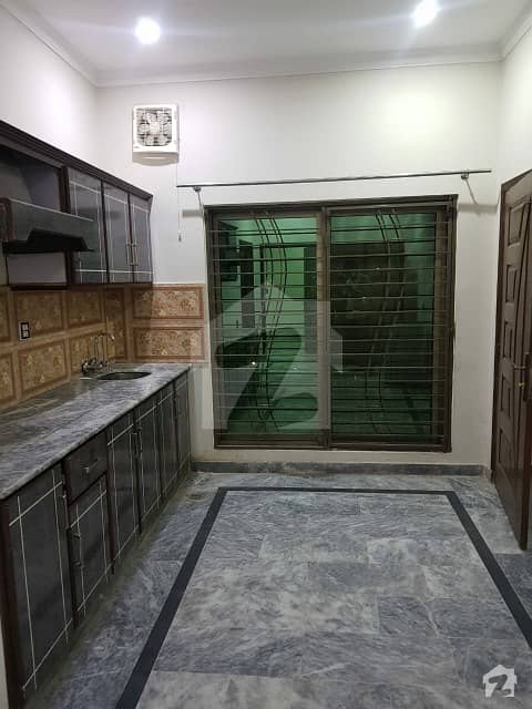 پاک عرب ہاؤسنگ سوسائٹی لاہور میں 2 کمروں کا 4 مرلہ بالائی پورشن 25 ہزار میں کرایہ پر دستیاب ہے۔