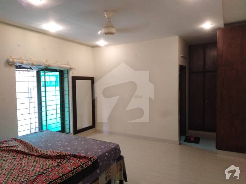 10 Marla Double Storey 5 Bed House Overseas B Block Bahria Town Lhr