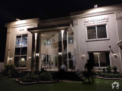Stunning Furnished 2 Kanal House For Sale In Bahria Hamlet Stunning Furnished 2 Kanal House For Sale In Bahria Hamlet